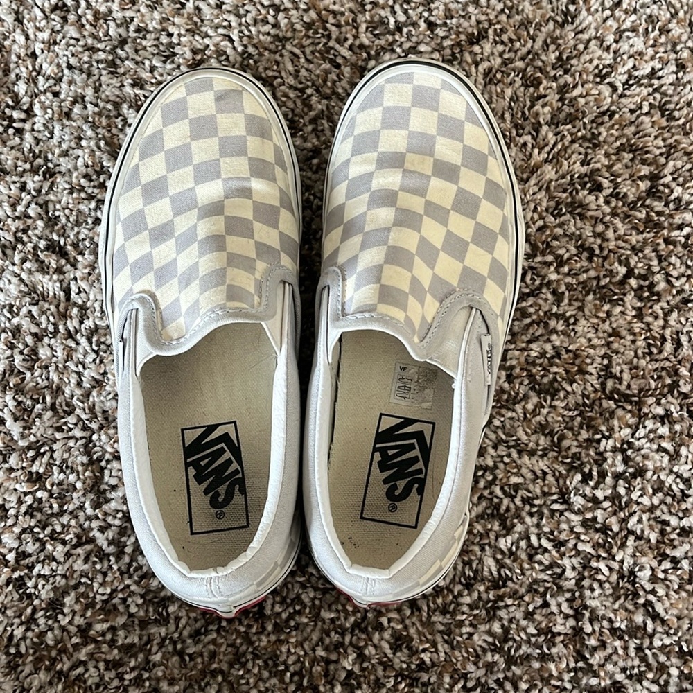 Gifted to me. Slightly too small 🥲 they are in great condition